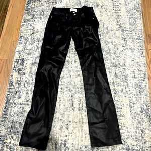 NEVER WORN! BRAND NEW! Frame Le Mini Boot Cut Jeans!